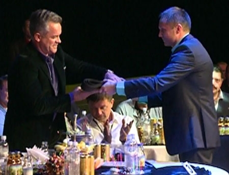 VIDEO. Vladimir Plahotniuc a primit centura neagra in aplauzele lui  Vladimir Voronin