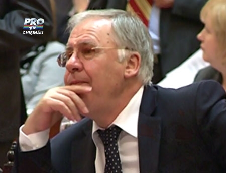 Diacov despre Voronin: El nu este serios, la conferinte spune bancuri ca sa mai inveseleasca fetele