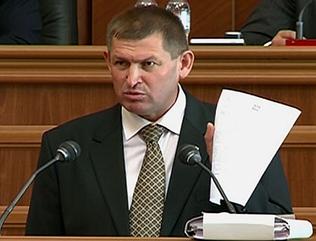 VIDEO. INEDIT! Ion Butmalai RENUNTA la imunitatea de deputat pentru a  fi cercetat PENAL
