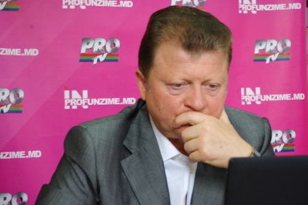 Live text chat cu VLADIMIR TURCANU
