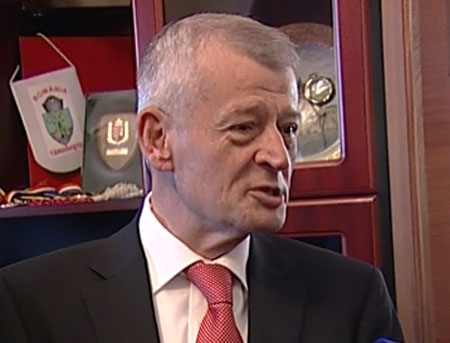 Primarul de Bucuresti, la hramul Chisinaului. VEZI AICI cum vede Sorin Oprescu urbea de pe Bac