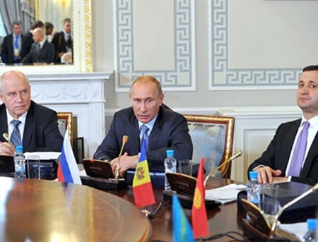 Back in USSR? Moldova a semnat tratatul privind zona libera de comert a CSI