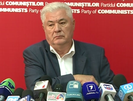 Pasat il indeamna pe Voronin la un gest curajos - sa PLECE din politica