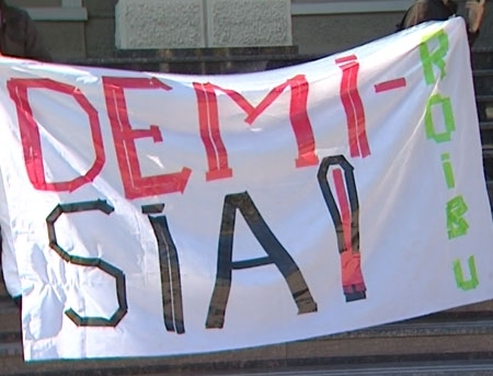 MITING la MAI. Protestatarii au cerut DEMISIA intregii conduceri a ministerului. VIDEO