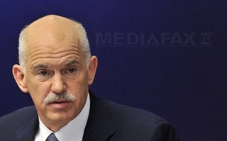 Papandreou incepe negocierile cu opozitia in vederea formarii unui Guvern de coalitie