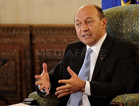 VIDEO. Basescu implineste 60 de ani: La 40 de ani ziceam ca trebuie restructurati cei batrani, acum insa...