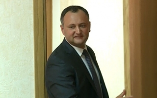 Dodon, Greceanai si Abramciuc PARASESC PCRM si ofera 3 VOTURI pentru un PRESEDINTE APOLITIC