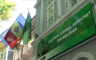 Sedinta cu usile inchise inainte de Consiliul AIE. Vlad Filat, la sfat cu membrii PLDM