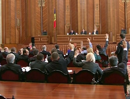 EFORTURI pe ultima suta de metri. Comisia pentru alegerea presedintelui a primit PRIMELE acte