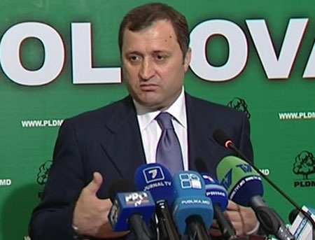 VIDEO. Filat, DERANJAT de Ghimpu: M-am SATURAT sa-l vad tipand la TV, iar noi sa fim nevoiti sa-l CALMAM