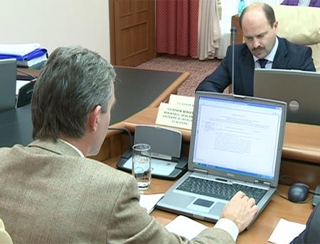 (DOC)Bugetul de stat pentru anul 2012 a fost aprobat de Guvern! VEZI AICI pe ce vor fi cheltuiti banii statului