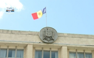 BAZAR in fata guvernului. Selin: Oamenii isi vor vinde lucrurile membrilor Cabinetului de Ministri