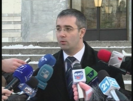 (DOC) Comunistii ataca. PCRM cere de la Procuratura DOSAR PENAL pe numele lui Marian Lupu