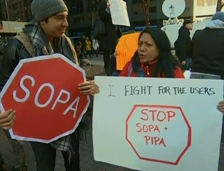 VIDEO. Internetul PROTESTEAZA. De ce Wikipedia si-a inchis site-ul 