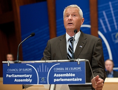 Nici DA, nici NU. Europenii nu se dau cu parerea in privinta REFERENDUMULUI