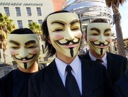 Hackeri de la Anonymous AU ATACAT site-uri oficiale mexicane