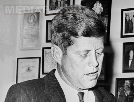 DEZVALUIRI despre JF Kennedy: Cum l-a CONSOLAT o presupusa AMANTA pe presedintele SUA