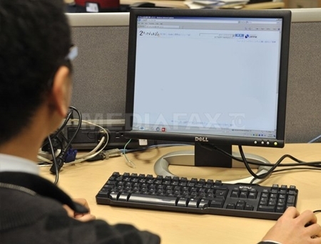 PREMIERA in Franta: Cetatenii din strainatate vor putea vota prin Internet