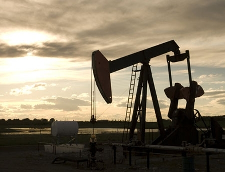 Rasturnare de situatie. Iranul intrerupe vanzarile de petrol catre Franta si Anglia