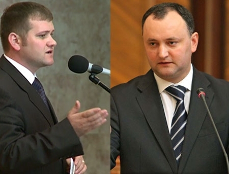 VIDEO. 23 februarie, motiv de CEARTA in Parlament. Ce n-au putut imparti Munteanu si Dodon