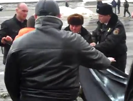 VIDEO. ARGUMENTUL BATEI in PMAN. Imbranceli si strigate la protestul CACD