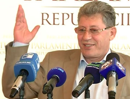 Pe cine ar vota LIBERALII. Ce spune Mihai Ghimpu