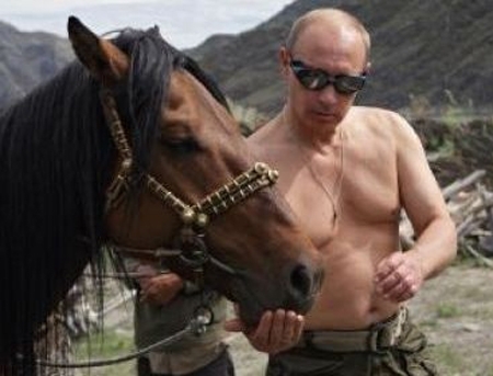 VIDEO. Cum rad americanii de Putin intr-un show TV: Ii place sa-si arate SFARCURILE si e MIC in toate sensurile