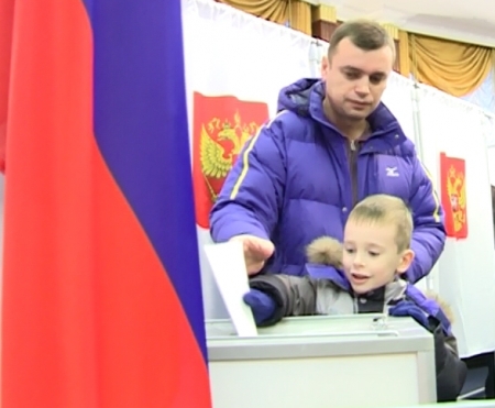 Rusii din Moldova isi voteaza presedintele! Au fost deschise 25 de sectii de votare in toata tara