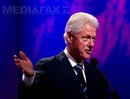 Bill Clinton vorbeste intr-un documentar realizat pentru campania lui Obama