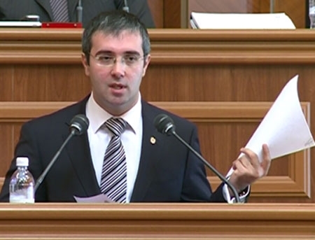 VIDEO. PCRM sustine ca alegerile au fost fraudate! Sirbu: A fost o farsa, presedintele NU a fost ales!