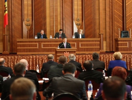 VIDEO. Ce i-au urat liderii de fractiuni lui Nicolae Timofti inainte de a fi ales
