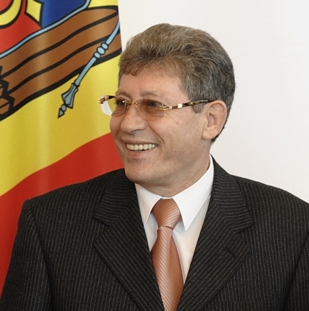 Ghimpu: Iurie Muntean a crezut ca acest cal ROSU il va duce la Ileana Cosanzeana, dar nu l-a ajutat, Ileana nu-i!