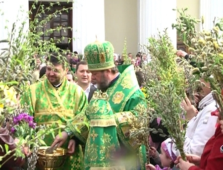 Filat s-a impartasit de Florii. Catedrala Mitropolitana, arhiplina. VIDEO