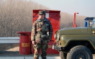 Altercatii intre locuitorii din apropierea postului de pacificatori de la Vadul lui Voda si militari
