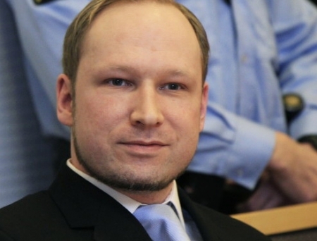 Breivik: Am ucis 77 de oameni in legitima aparare