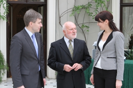 FOTO. Negocierile de la Viena: S-a stabilit principiul EGALITATII in drepturi intre Chisinau si Tiraspol