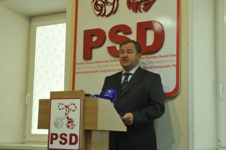 Victor Selin acuza Alianta ca "amageste poporul" cu legea antidiscriminare