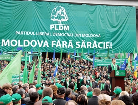 PLDM vs PCRM, 1:0 ! Liberal-democratii au castigat dreptul de a protesta in PMAN la 1 mai