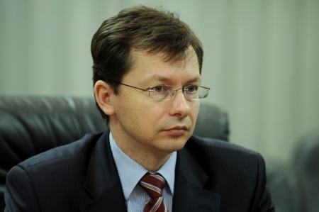 Veaceslav Negruta: Sotia e principalul meu critic! Pe ce a cheltuit primii bani si ce ar face acum cu un milion de dolari