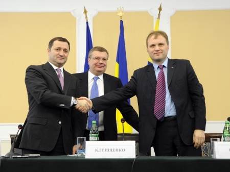 Filat si Sevciuk s-au inteles la telefon: La 26 aprilie primul tren marfar va circula din RM prin Transnistria