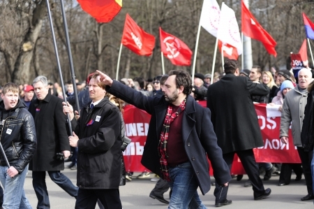 VIDEO. Scandal la Primarie! Comunistii, socialistii si Hyde Park, impreuna, in apararea monumentelor