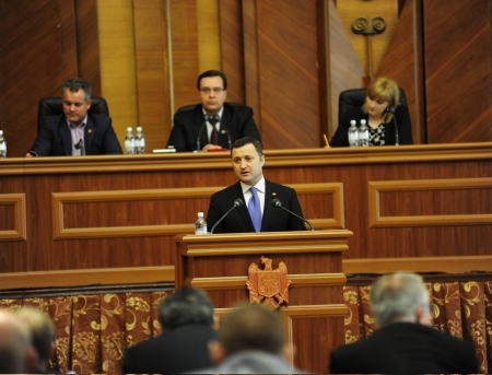 LIVE TEXT si VIDEO. Vlad Filat, audiat in Parlament! Vezi aici RAPORTUL Guvernului