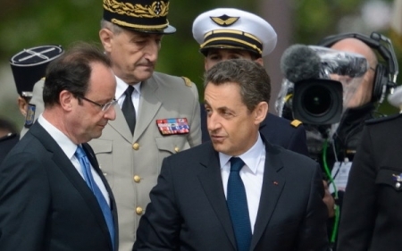 Avionul lui Francois Hollande a fost lovit de fulger in zborul spre Angela Merkel