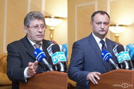Bogdan Tirdea: Cine-i mai destept: Dodon sau Ghimpu?
