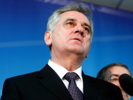 BIOGRAFIE: Tomislav Nikolici, un fost ultranationalist, ales presedinte al Serbiei