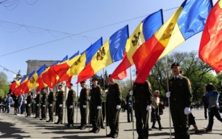 Constantin Tanase: in Moldova bubuie tunurile, iar muzele nu tac