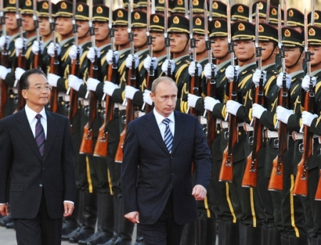 Petru Bogatu: Ne asteapta o confruntare mortala cu Rusia