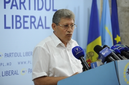 VIDEO. Nu pot imparti comisia de integritate? Ghimpu: O componenta a AIE nu vrea sa voteze! Lupu:  E o lupta pe interior!