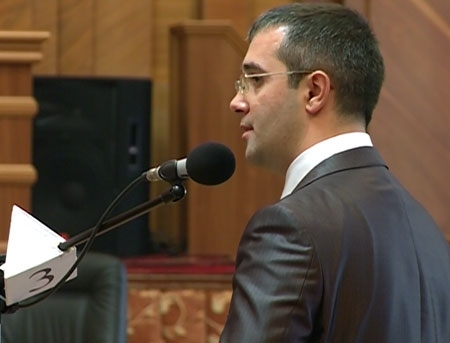 PCRM, multumiti de decizia CC: Boicotul e o norma! Munteanu: Asta nu va da dreptul sa chiuliti din Parlament!