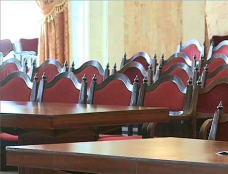 Deputatii, nemultumiti! Petcov: Prin inchiderea sedintei de ieri, de fapt, ati deschis cutia Pandorei